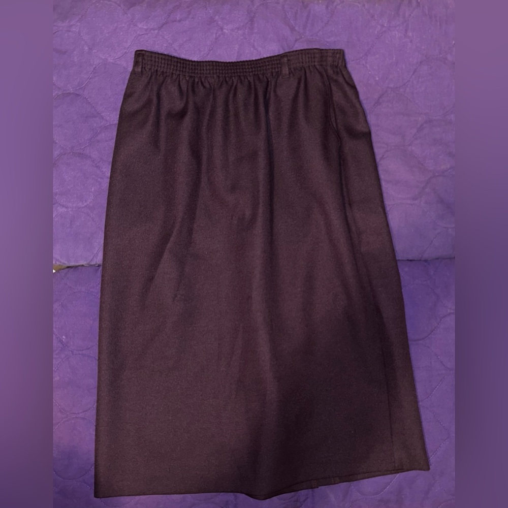Alfred Dunner purple skirt with pockets